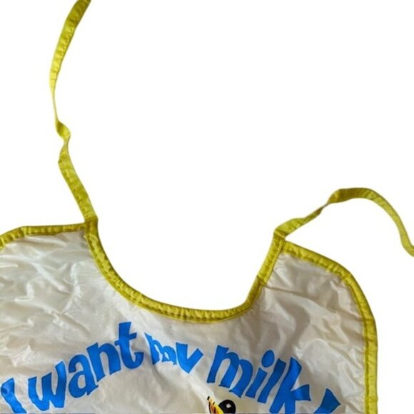 Vintage Disney Baby Bib With Minnie Mouse & Pluto "I Want My Milk!" Design - Picture 5 of 5